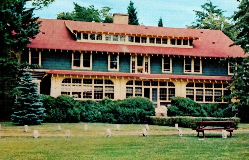 Villa St. Thomas (Funks Northern Holiday Resort) - Vintage Postcard